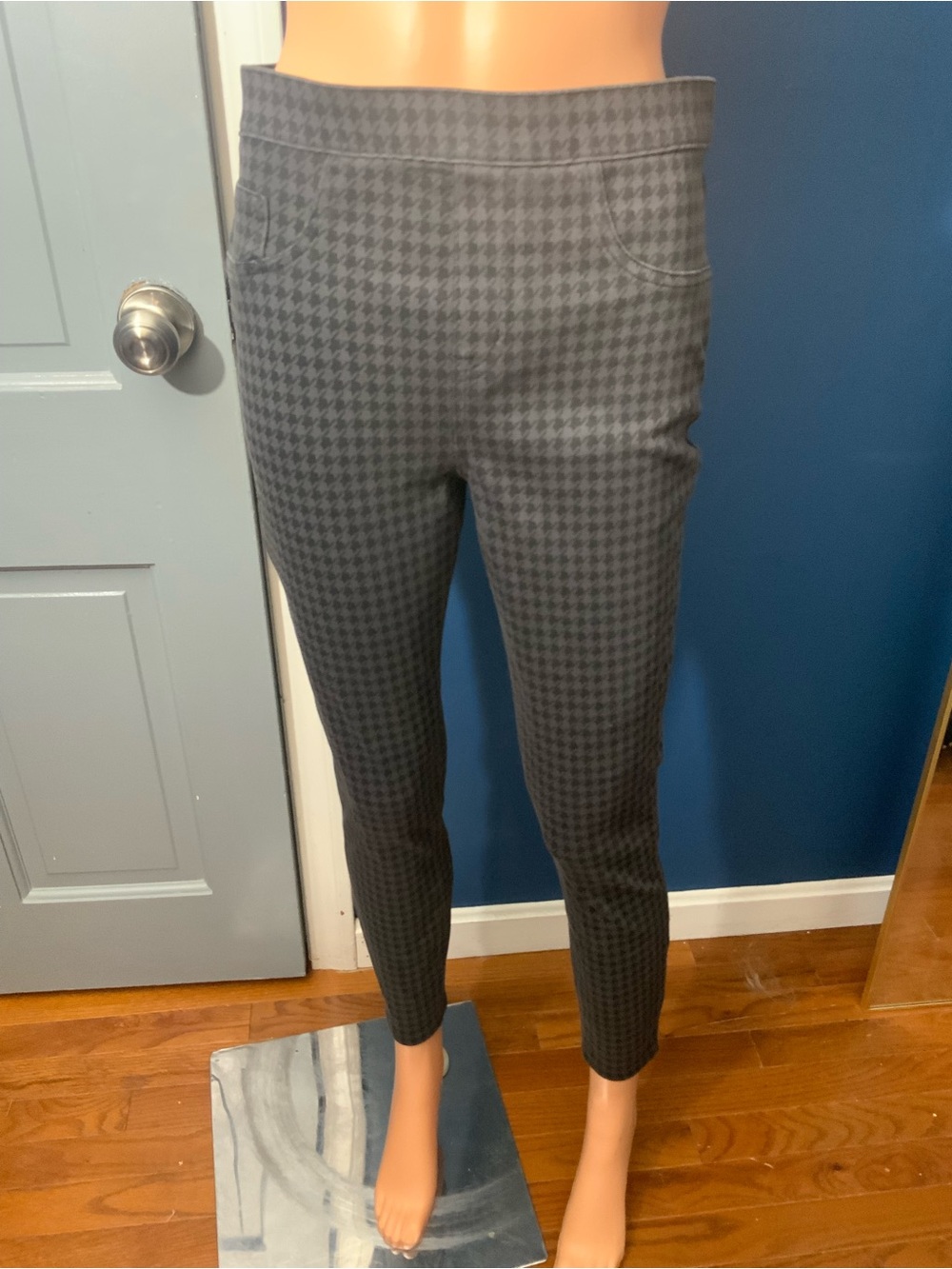 SPANX Black Houndstooth Ponte Skinny Ankle Pants